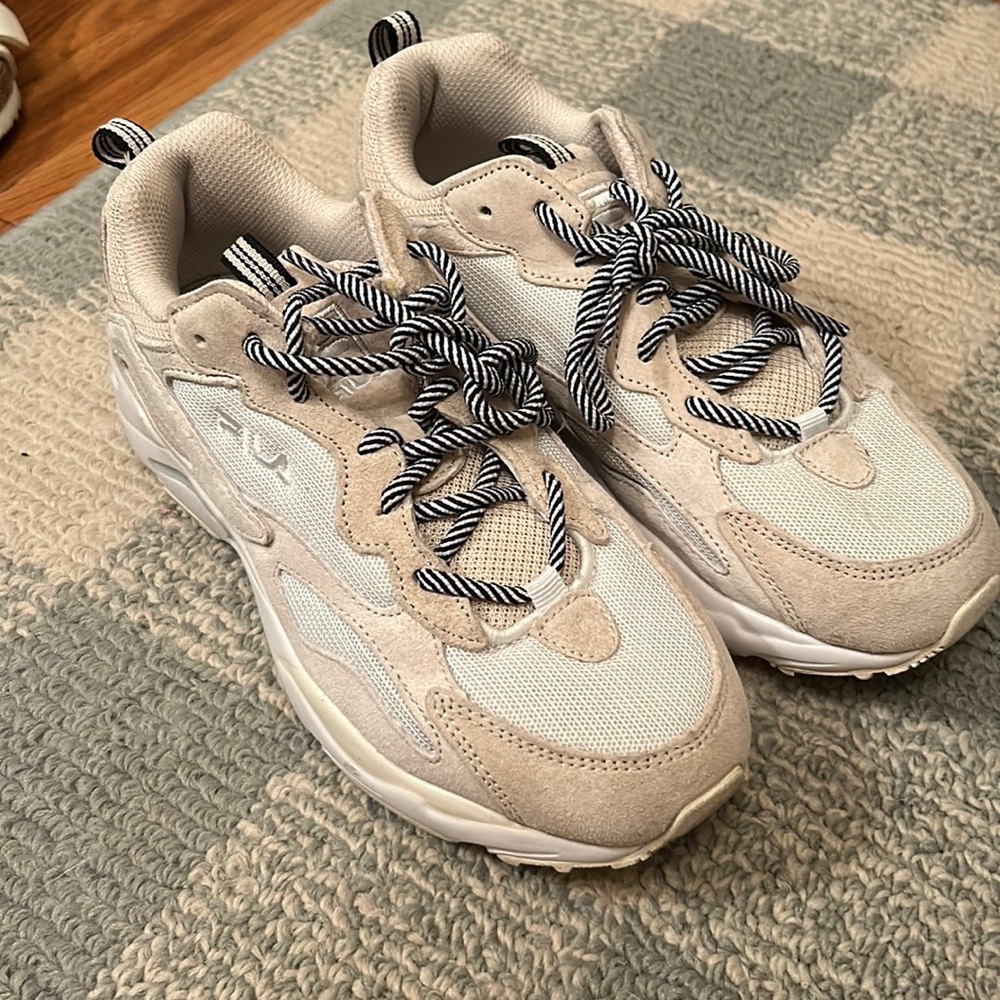 Woman’s Fila Sneaker